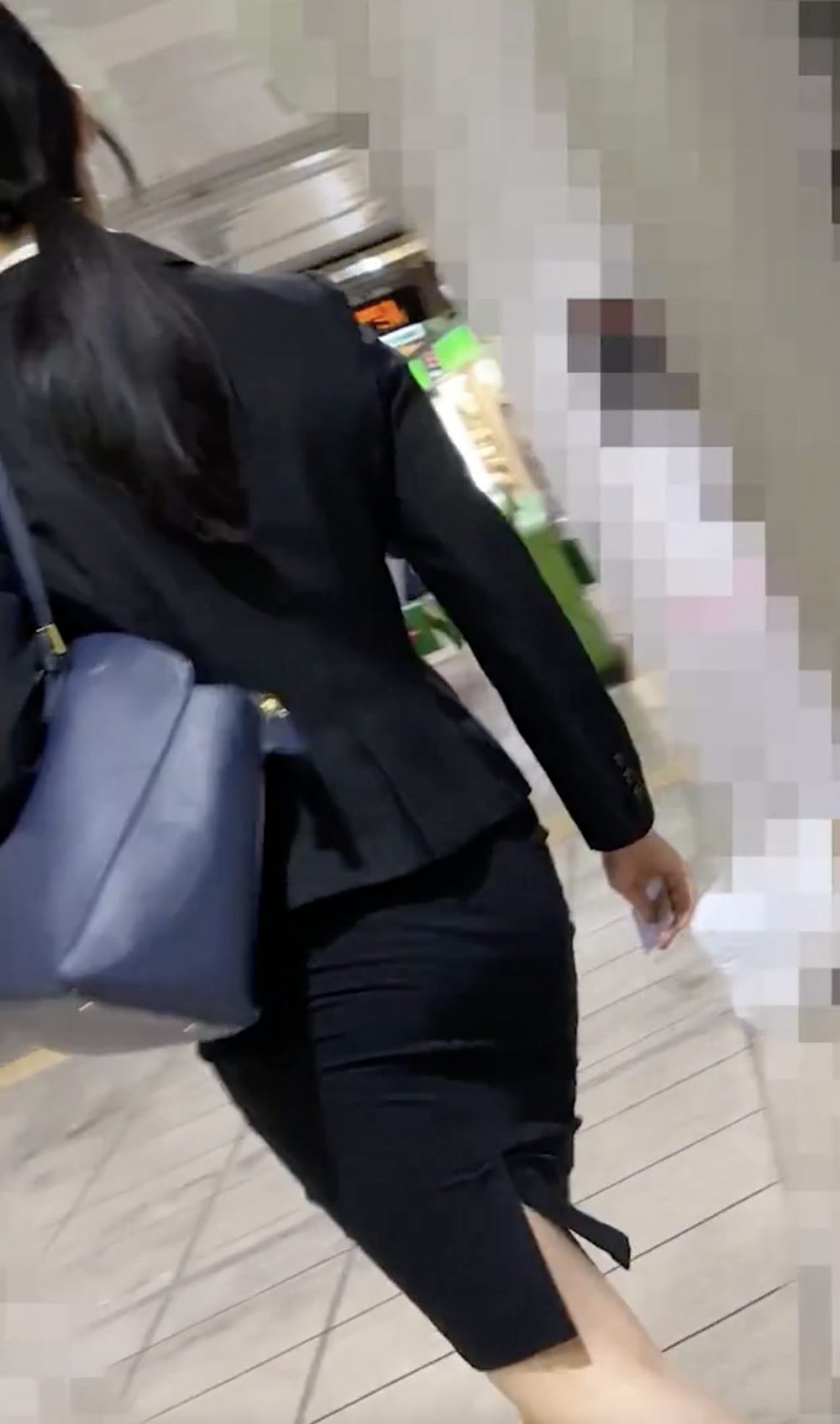 痴漢記録日記vol.77【1人目：お堅いOL】-1