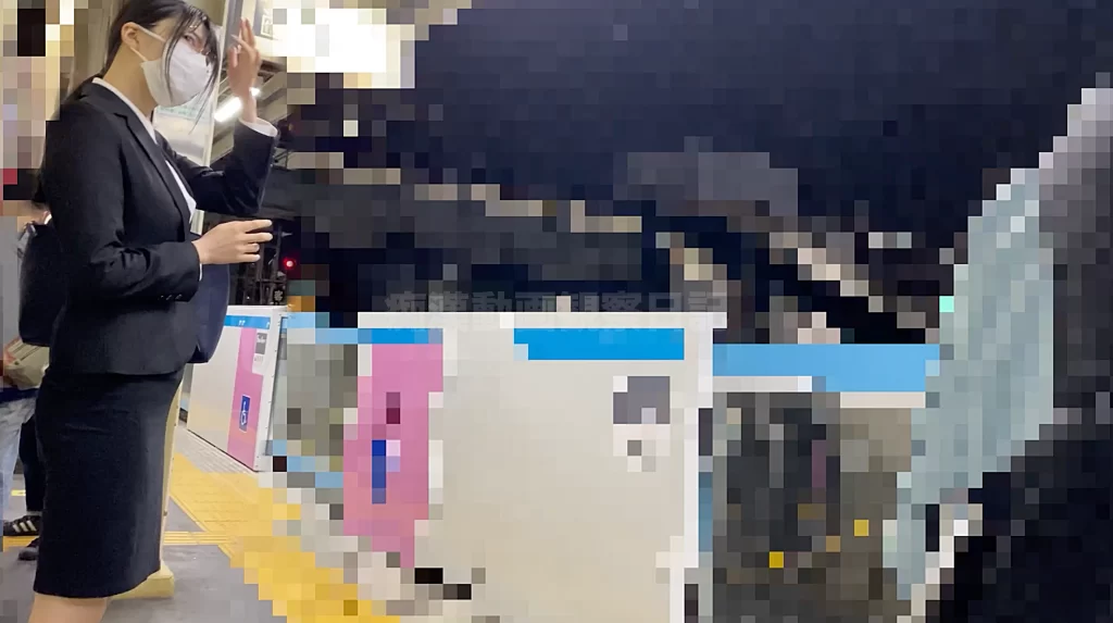 痴漢記録日記vol.77【1人目：お堅いOL】-21