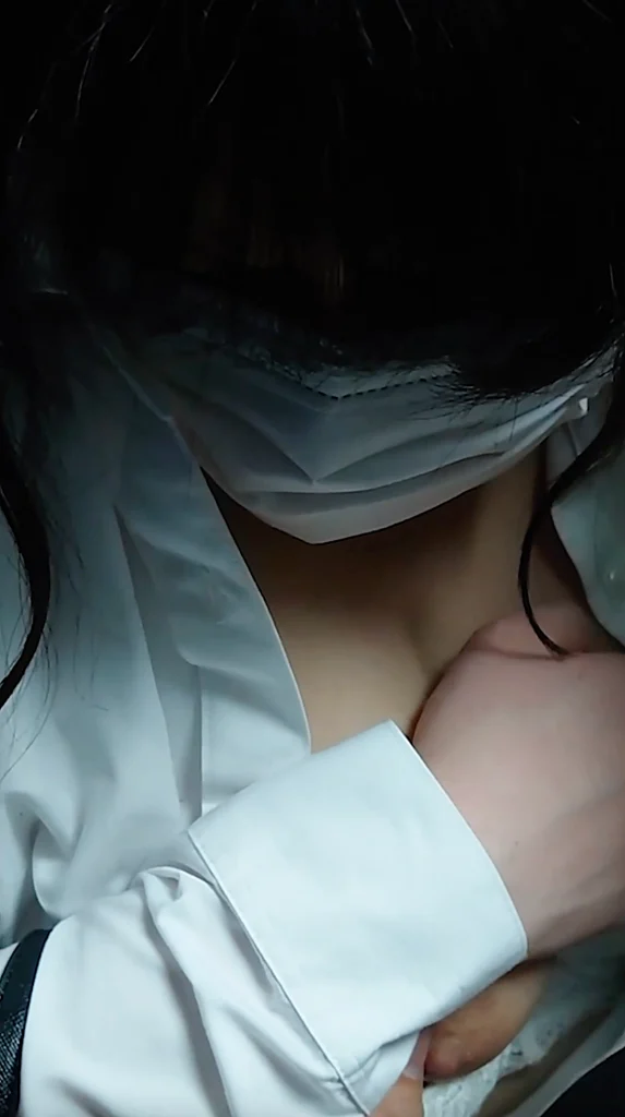 痴漢記録日記vol.117【3人目：低身長のロケットおっぱい就活生。抵抗できないことに感じて大洪水】-24