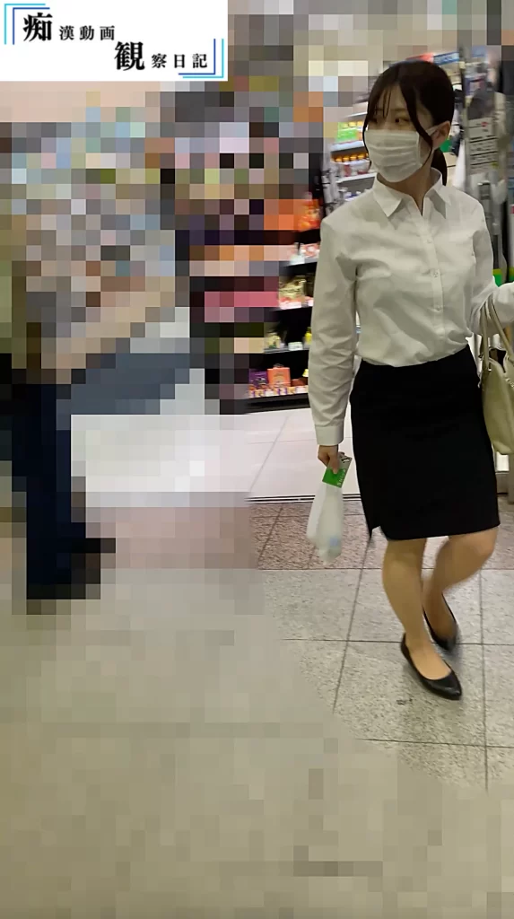 [奇跡の1秒]「ｱｯｯ....ｱｱｱ"ｯｯﾝｯ♡｣チカンの虜になったOLの喘ぎ声がたまらない。#43-28