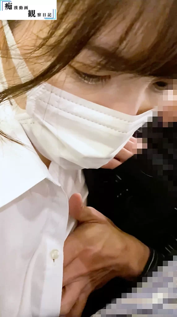 [痴〇×下着泥棒]紐パンを盗まれるOL。ノーパンタイツに手をぶっこまれ我慢できず絶頂直前に降車。-11