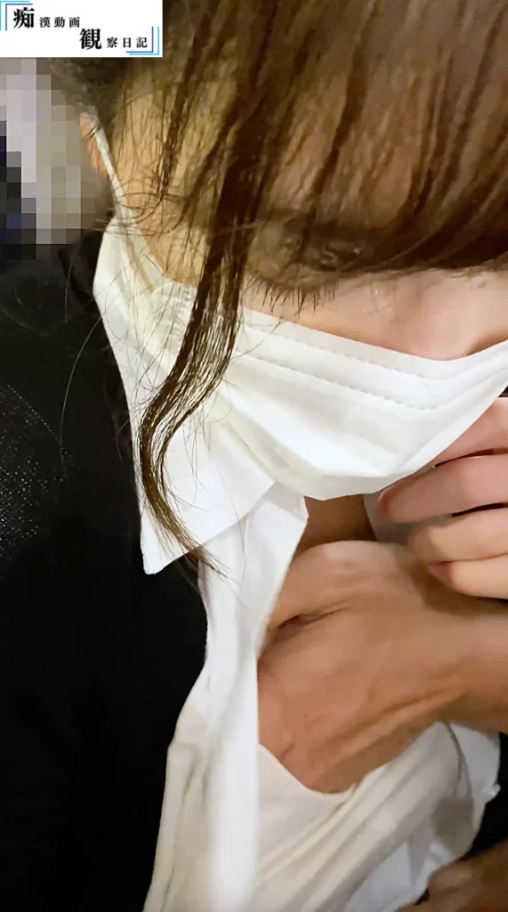 [痴〇×下着泥棒]紐パンを盗まれるOL。ノーパンタイツに手をぶっこまれ我慢できず絶頂直前に降車。-18