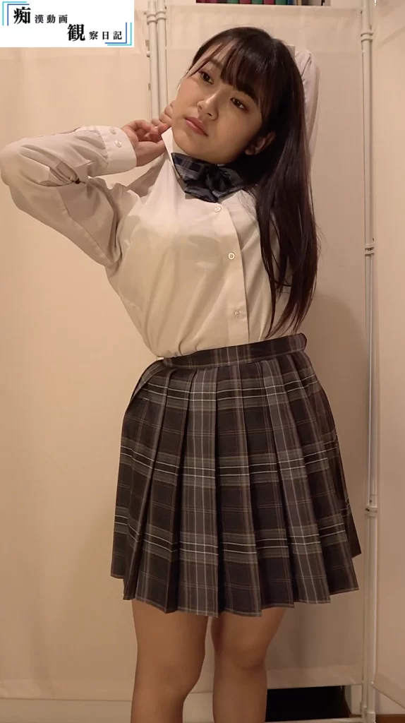 《個撮隠撮》コスプレカフェのパンチラ面接記録...340-2