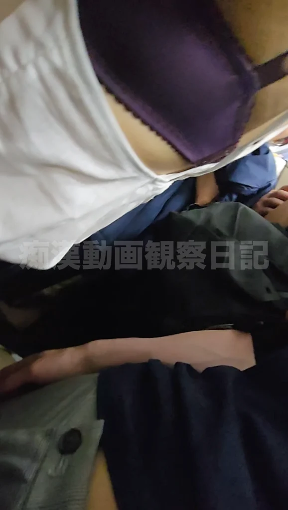 痴かん狂信者 #90【★2】朝の満員車両に乗り込む激エロ露出狂女、タイトミニスカ越しのデカ尻にお触り挑戦-8