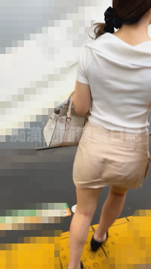 令和7年(不同わ)037 大人になっても本能の前には無力で従順。-35