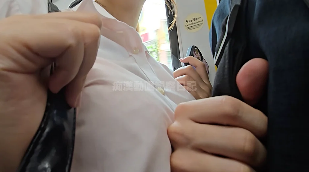 狂信者 #151【★5】推定E～Fカップギャルの巨乳を正面揉み！シャツのボタンを外し、ブラと生乳露出で放心状態！-5