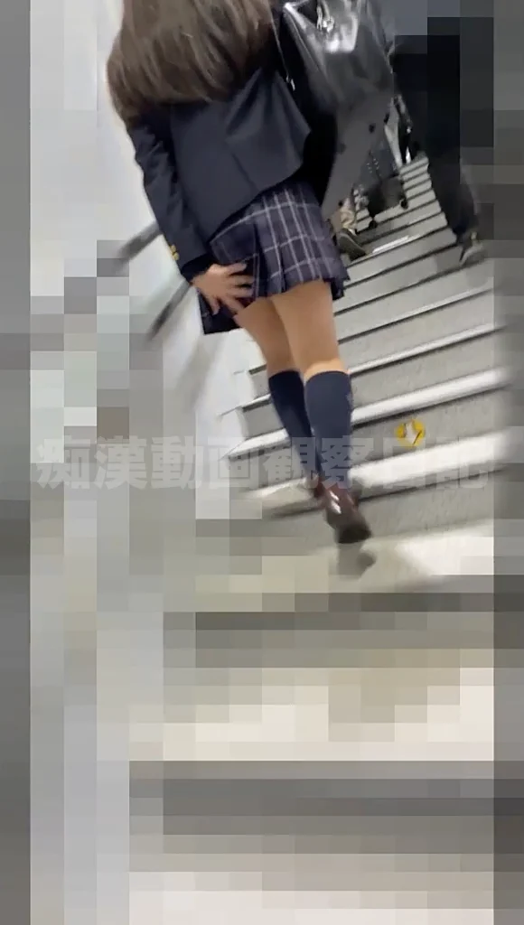 【悪手6】真面目っ子を車内で触りまくり街で連れ去り二人で若マンの気持ち良さを堪能-12