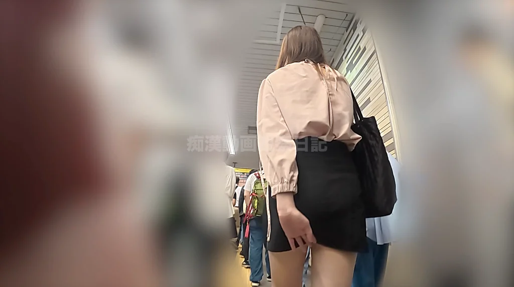 痴かん狂信者 #159【★4】同業者乱入！美脚ギャルのミニスカを協力してめくり、譲り合いながら尻揉み→指入れ！-15