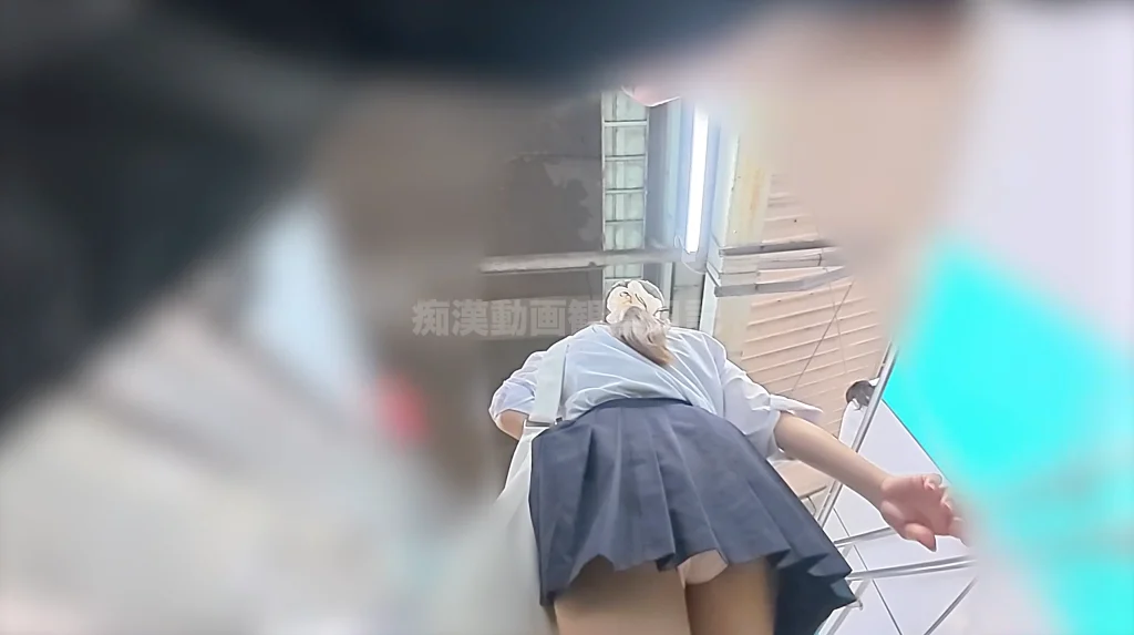 痴かん狂信者 #160【★6】激カワ上玉娘にやりたい放題！ぐちょ濡れマンに激しく手マン、チンコ握らせ、パンツ脱がして野外露出！-5