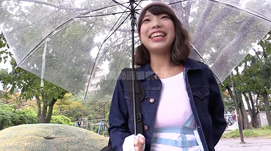 【再販】本物の満員電車に突撃!7 ~ノーブラで街を闊歩する分厚い唇女~-3