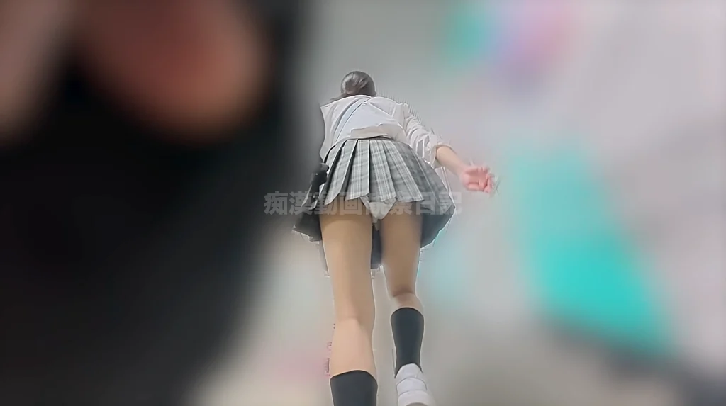 痴かん狂信者 #169【★5】激カワポニテ娘のパンツずり下げガッツリ手マン！降車後スカート捲って半ケツ露出で放心状態！-3